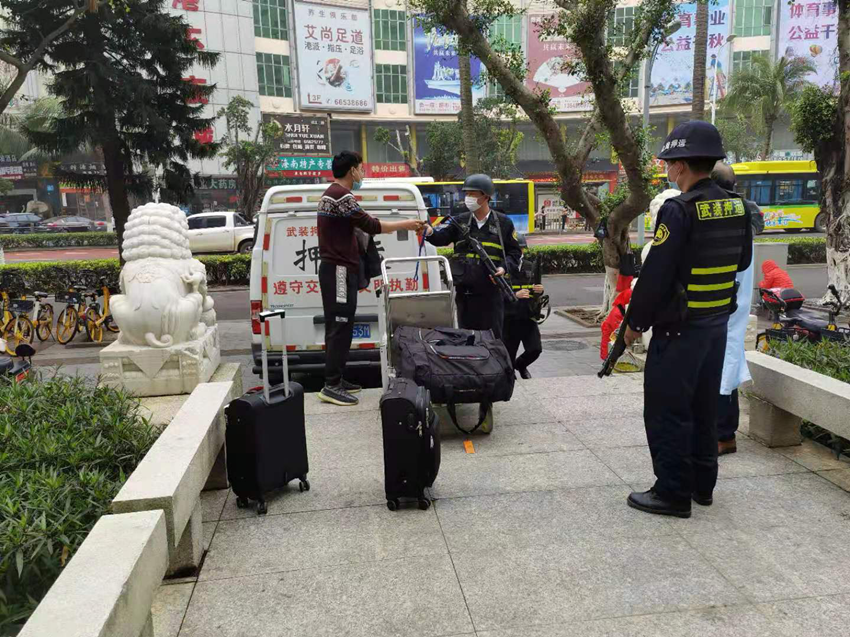 承接上海威豹供應(yīng)鏈有限公司貴重物品押運(yùn)任務(wù)